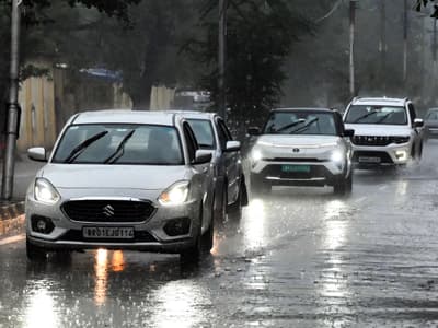 cyclone arnab weather update 28 october kolkata west bengal forecast rain wind alert