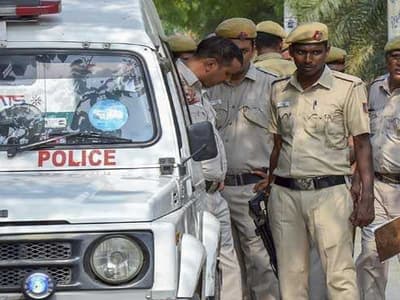 Delhi Police seizes cocaine worth Rs 5,600 crore