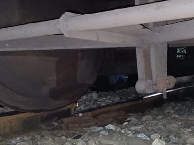 Arakkonam Electric Train 