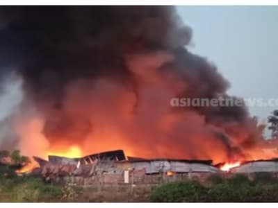 thalassery fire