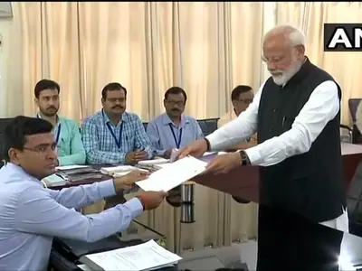 यहां देखिए वाराणसी में प्रधानमंत्री मोदी के चुनावी संग्राम से जुड़ी सारी खबरें एक साथ