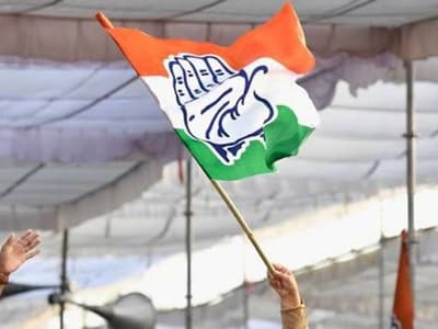 Gujrat, Himachal Election Results : ఘోర పరాజయం.. గుజరాత్ కాంగ్రెస్ ఇన్ఛార్జ్ రాజీనామా