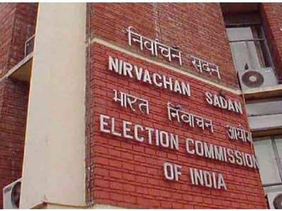 Election Live Update- দোরগড়ায় একুশের নির্বাচন, বাংলার ভোট কর্মীদের টিকা দেওয়ার নির্দেশ কমিশনের