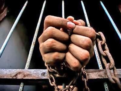 बिजनौर में बसपा नेता की हत्या में शामिल गैंगस्टर दिल्ली से गिरफ्तार