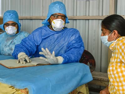 করোনাভাইরাস মহামারী LIVE, রেলপথেও করোনার হানা, স্থগিত উচ্চমাধ্যমিক