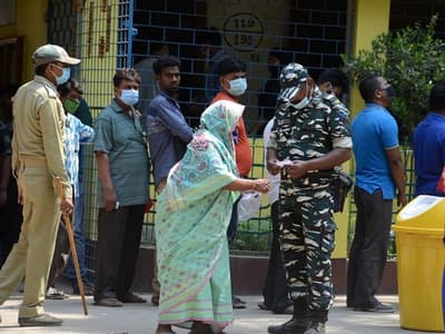 Election Live Update- শেষ দফাতেই শীতলকুচির রক্তাক্ত বুথে নির্বাচন, নির্দেশ কমিশনের