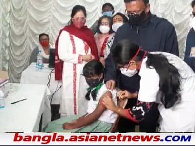 Vaccination of 15 to 18 years live updates: কলকাতা সহ রাজ্য়ের স্কুলে চলছে ১৫-১৮ বছর বয়সীদের টিকাকরণ