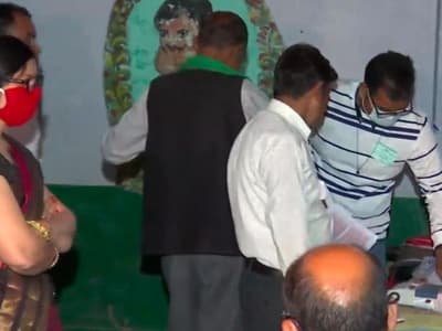 UP Chunav 2022 Live 5 Phase : पांचवे चरण की वोटिंग खत्म, चित्रकूट में सबसे ज्यादा, प्रतापगढ़ में सबसे कम मतदान