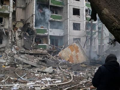 Ukraine-Russia War- Live updates: রাশিয়ার আক্রমণের বিরুদ্ধে এখনও পর্যন্ত দাঁড়িয়ে রয়েছে ইউক্রেন