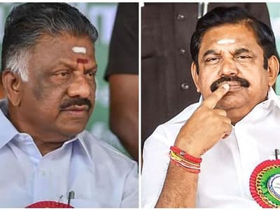 AIADMK GC Meeting Live Updates: ஓபிஎஸ் மீது தண்ணீர் பாட்டில் வீச்சு.. வாகனம் பஞ்சர்.!