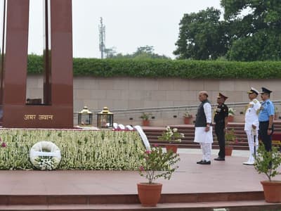 Kargil Vijay Diwas Live: দেশজুড়ে কার্গিল বিজয় দিবস, শুভেচ্ছা জানালেন মোদী, রাজনাথ-রা