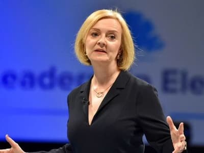 Tamil News live : பிரதமர் பதவியை ராஜினாமா செய்தார் லிஸ் ட்ரஸ்!! 