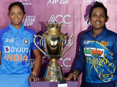 Women's Asia Cup: स्मृति मंधाना की ताबड़तोड़ बैटिंग, 7वीं बार भारतीय टीम ने जीती ट्रॉफी