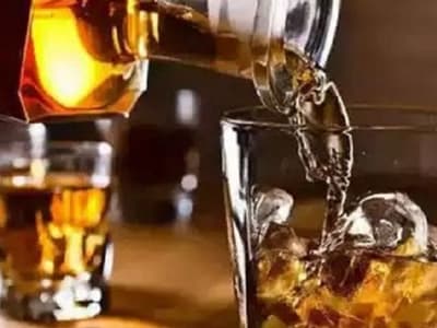 Tamil News Live Updates: கும்பகோணத்தில் மதுவில் சானிடைசர் கலந்து குடித்த 2 பேர் உயிரிழப்பு