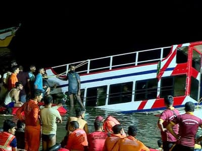 Malayalam News Live :  താനൂർ ബോട്ടപകടം: മരിച്ചവരുടെ ആശ്രിതർക്ക് 10 ലക്ഷം ധനസഹായം  