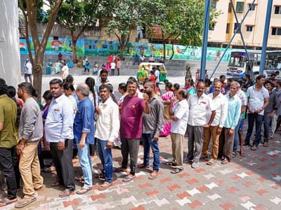 Andhra Pradesh Telangana Polling Live Updates : ఏపీలో 68 శాతం, తెలంగాణలో 61 శాతం పోలింగ్