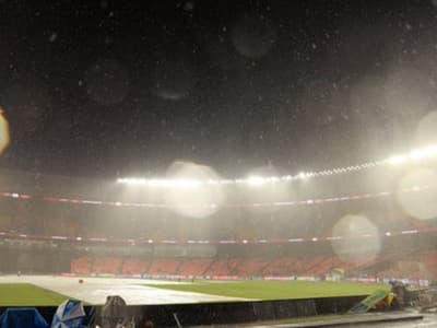 IPL 2023 Final CSK vs GT LIVE: వాన వదల్లే.. ఆట సాగలె..! ఐపీఎల్-16 ఫైనల్ వాయిదా.. 