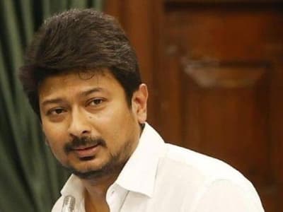 Tamil News Live Updates : உயிரைப்பறிக்கும் நீட்டை ஒழிக்கிற காலம் தொலைவில் இல்லை - உதயநிதி