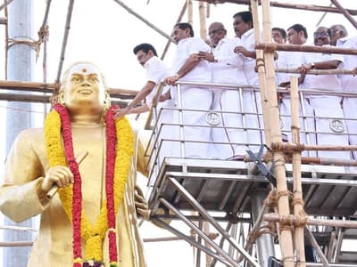 Tamil News Live Updates: முத்துராமலிங்க தேவர் சிலைக்கு மரியாதை செலுத்திய ஸ்டாலின், இபிஎஸ்