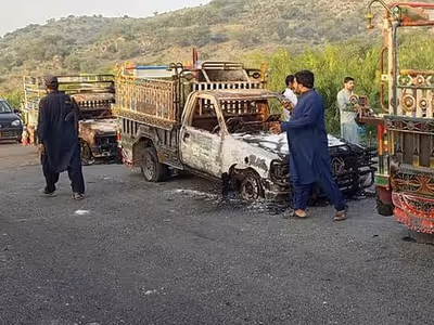 Malayalam News Highlights: പാകിസ്ഥാനിൽ വാഹന വ്യൂഹത്തിന്  നേരെ വെടിവയ്പ്പ്: 50 മരണം