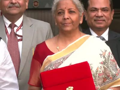 Budget 2025 LIVE Updates: மாதம் ரூ.1 லட்சம் வரை ஊதியம் வாங்குவோர் இனி வரி கட்ட தேவையில்லை