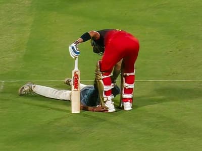 Karnataka News Live 22nd March: ಮೈದಾನಕ್ಕೆ ನುಗ್ಗಿ ಕೊಹ್ಲಿ ಕಾಲಿಗೆ ಬಿದ್ದು ನಮಸ್ಕರಿಸಿದ ಅಭಿಮಾನಿ,ನೋಯಿಸದಂತೆ ಸೂಚನೆ