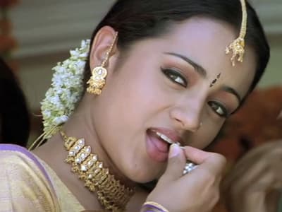 Telugu Cinema News Live : 9 సార్లు రీమేక్‌ అయిన త్రిష మూవీ ఏంటో తెలుసా? తెలుగులో అది బిగ్గెస్ట్ బ్లాక్‌ బస్టర్‌ 