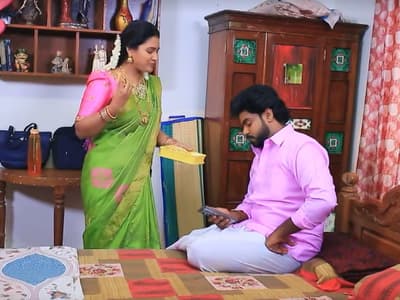 Saravanan Feels Unhappy With Thangamayil after Diwali Celebration