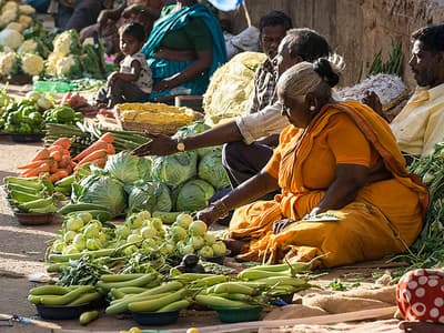 Coronavirus LIVE, গত ২৪ ঘণ্টায় দেশে আক্রান্ত ২,৫৫৩ জন, রাজধানীতে এবার সংক্রমণের শিকার সবজি বিক্রেতারা