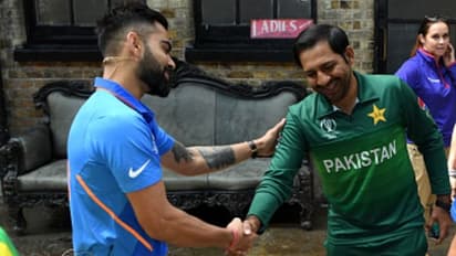Virat Kohli, Sarfaraz Ahmed