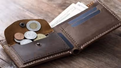 Vastu-tips-for-purse