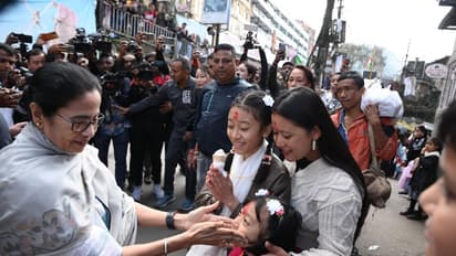 মমতা বন্দ্যোপাধ্য়া, দার্জিলিং, বিরসা মুণ্ডার জন্মদিন, Mamata Banerjee, Darjeeling, Birthday of Birsa Munda,