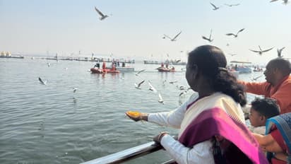 Maha Kumbh Bath President Draupadi Murmu