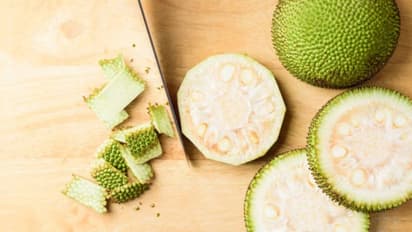 tips to cut jackfruit cleanly