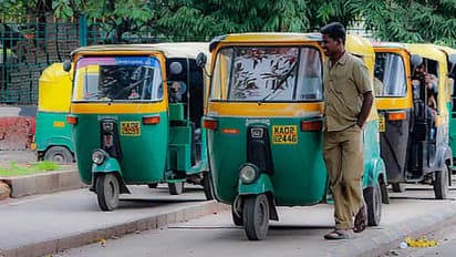 Auto rickshaws in Bengaluru city traffic (File Photo)