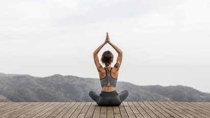 Yoga Day Quotes in Hindi 4