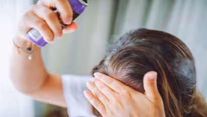 quick trick to hide grey hair in just 5 minutes without salon visit