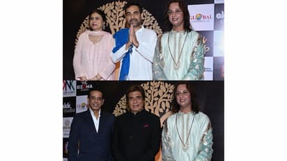 AKK Mahotsav Honoured Torchbearers of Integrity with the Prestigious Character-Tree Award Spearheaded by Swami OMA, The Akk