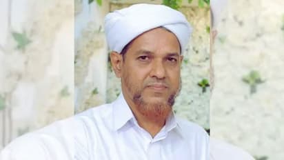Religious scholar collapses while delivering Azaan in Honnavar