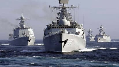 201702211844210558chinas-warships-conduct-drill-in-indi-11317.gif