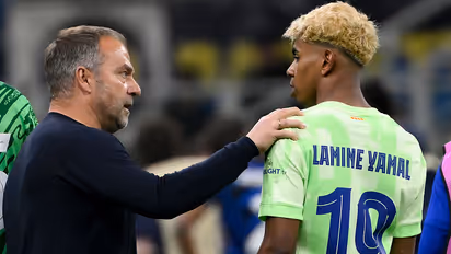 Hansi Flick and Lamine Yamal