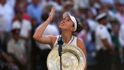 Linda Noskova