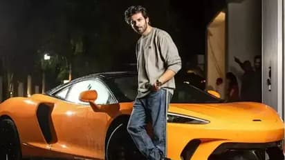 Kartik Aaryan McLaren GT