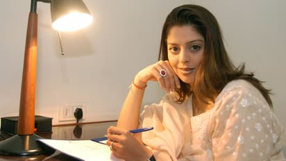 Sourav Ganguly and Nagma love story 1