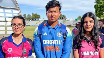 Vaibhav-suryawanshi-Cricket-fan-girl-moment-viral