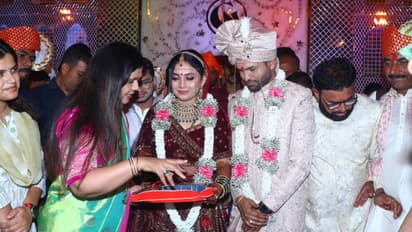 BJP leader Pankaja Munde PA Anant Garje wife Dr Gauri commits suicide