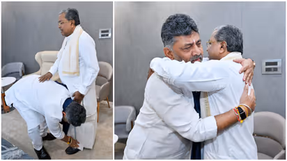 Siddaramaiah announces resignation in breakfast meeting