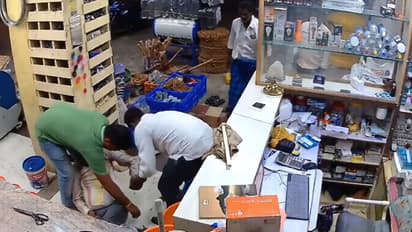 Mandya man suffers sudden heart attack inside paint shop in Karnataka