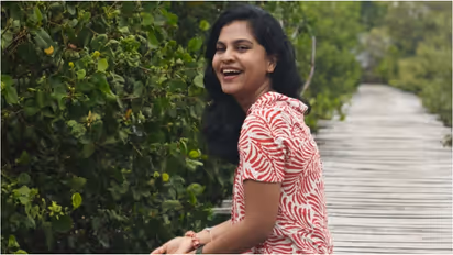 Content Creator Vanathi