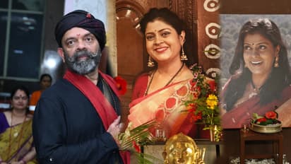 kannada anchor aparna vastarey husband nagaraj 